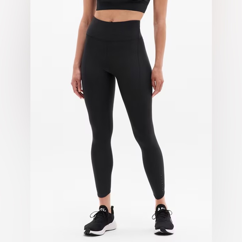 Athleta Pacesetter Ultra High Rise 7/8 Legging, size XS black